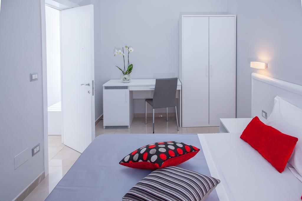 פורטו צ'זראו Acquamarina B&B מראה חיצוני תמונה