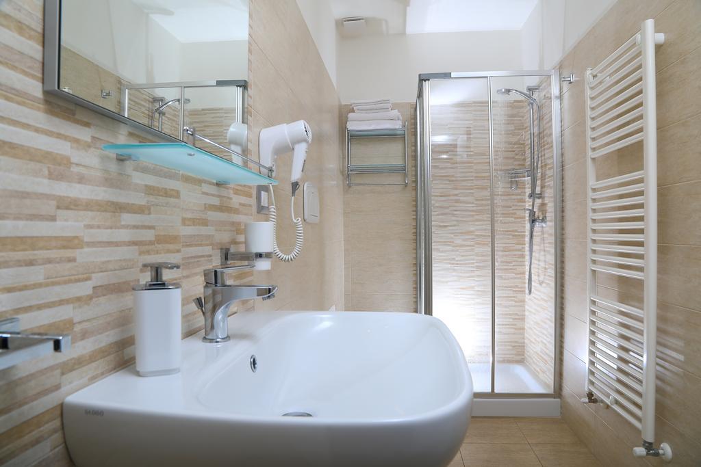 פורטו צ'זראו Acquamarina B&B מראה חיצוני תמונה
